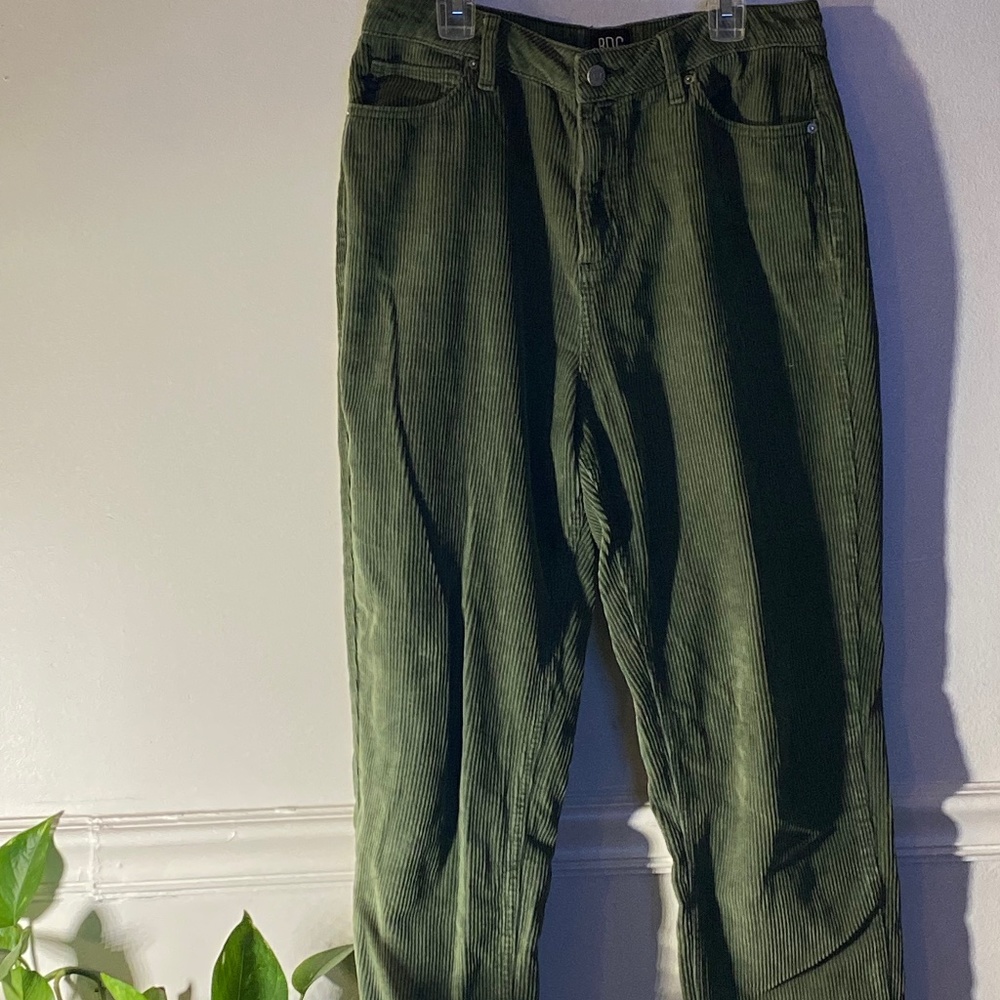 Urban outfitters mom jeans